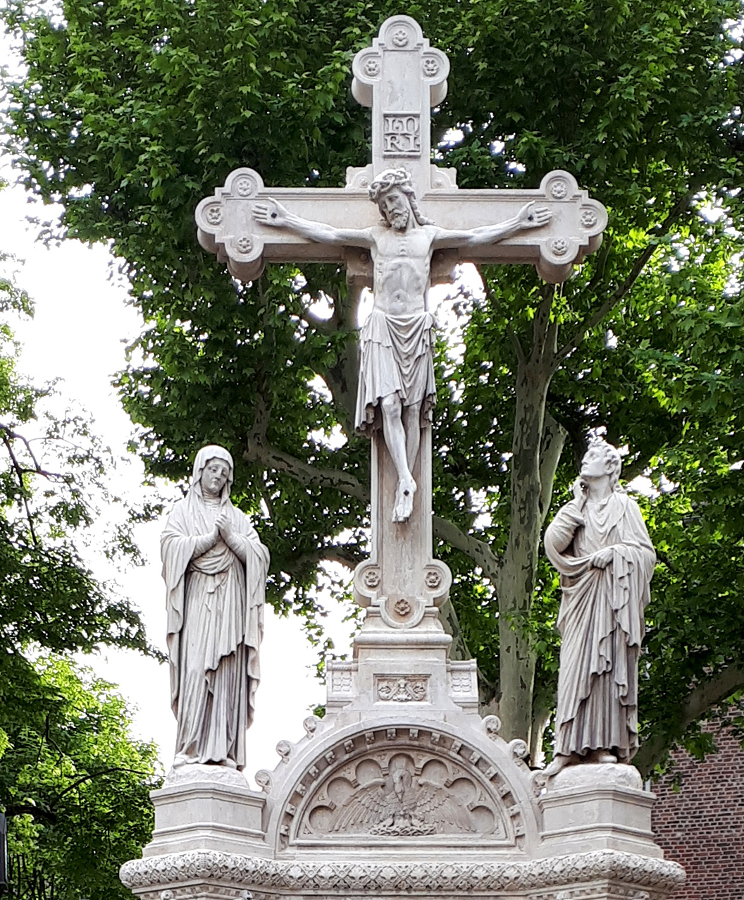 Kreuzigungsgruppe_St._Jakob,_Aachen, Urheber ArthurMcGill, 2019, © nach CC BY 3.0 (Ausschnitt)